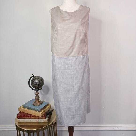 NWT AKRIS Reversible Wool Silk Sheath Dress Neutral Wool Silk Size 14 $1990 Mod - Picture 1 of 14